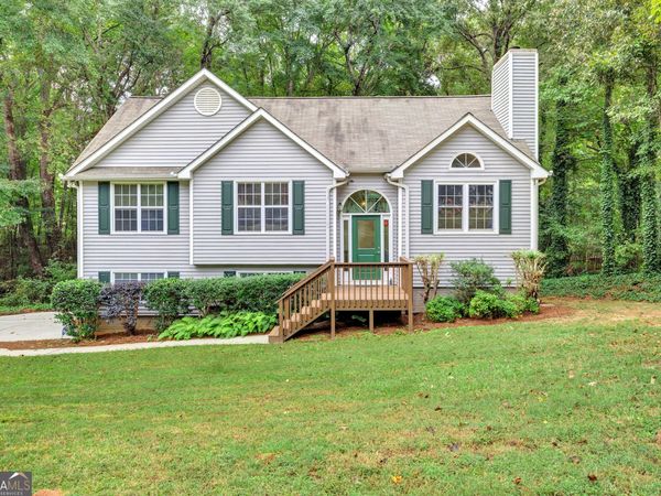 162 Marsha Way, Sharpsburg, GA 30277
