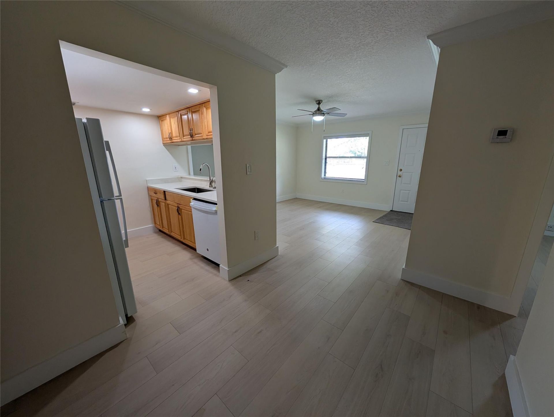 6040 Shaker Wood Circle, Tamarac, FL 33319 Photo