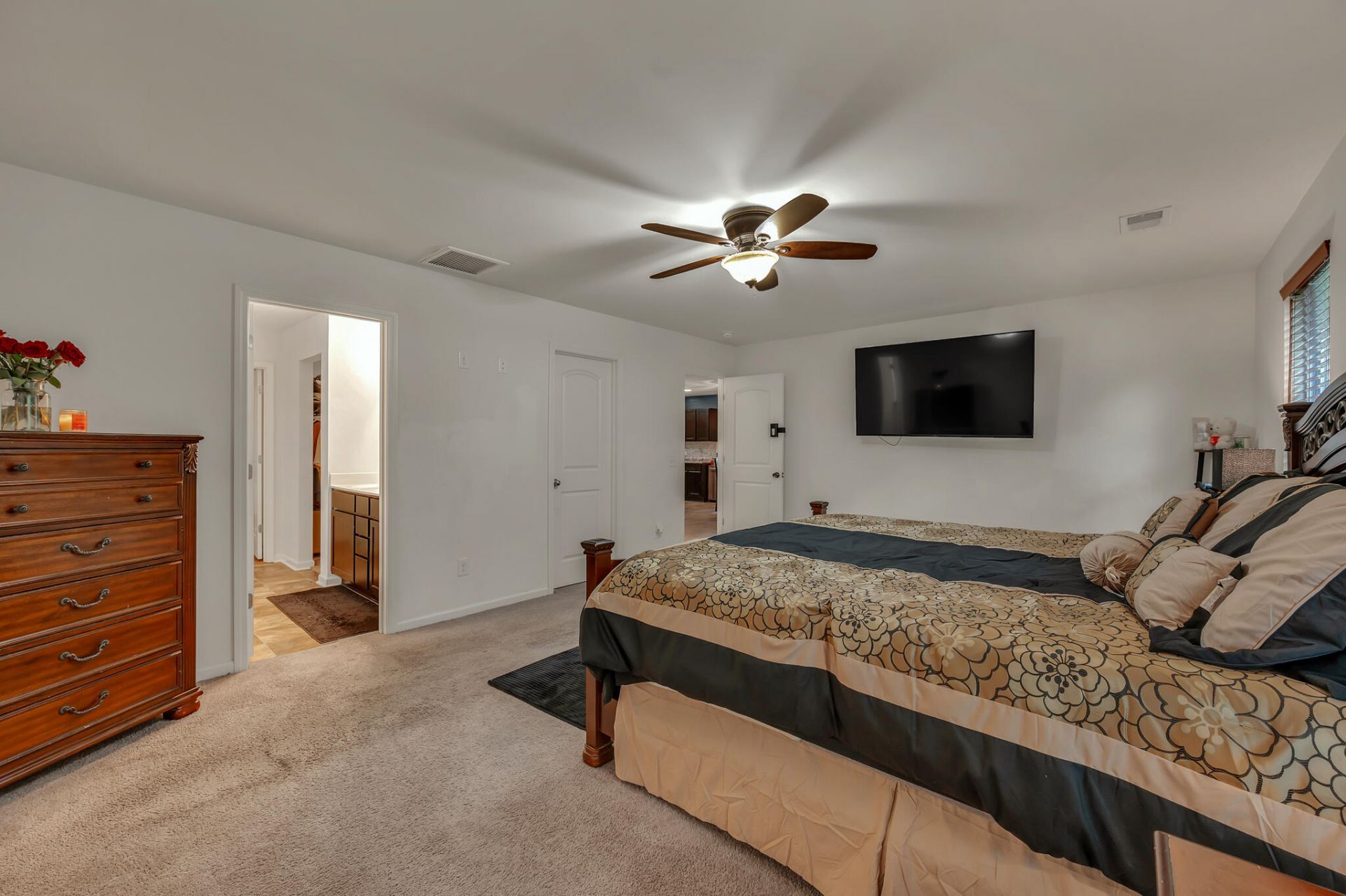 108 Rockingham Way Photo 12