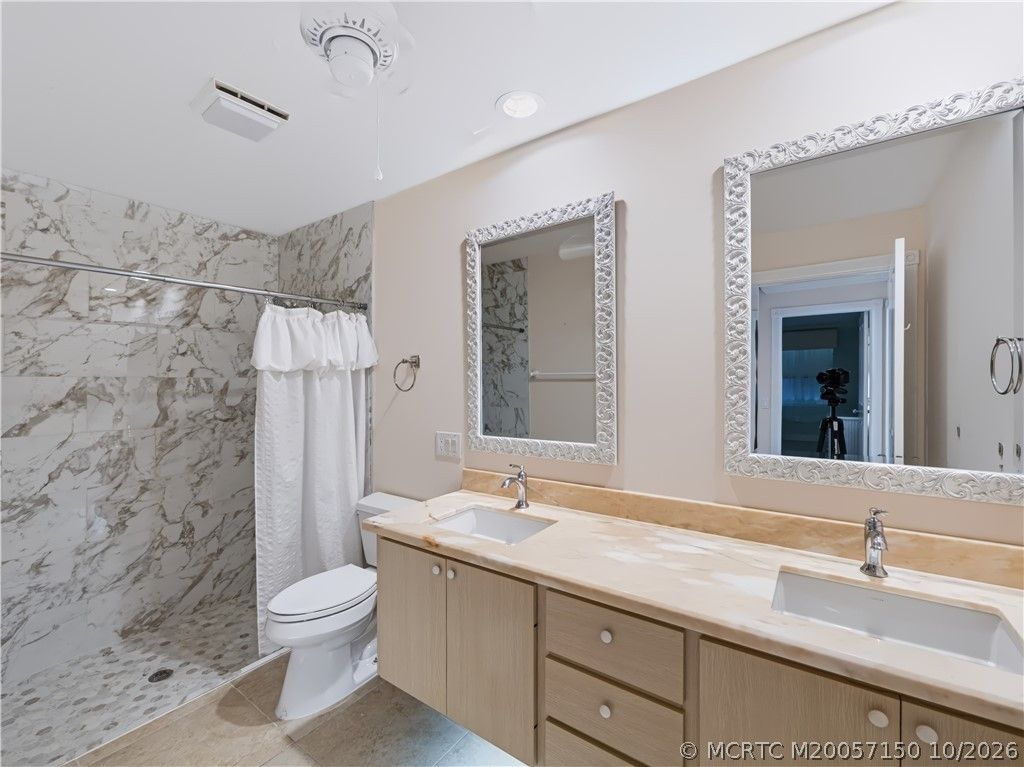 8284 SE Double Tree Drive , Hobe Sound, FL 33455 Photo