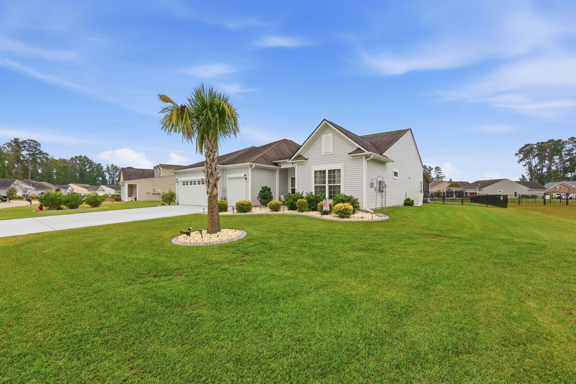 213 Three Oak Ln. Photo 4