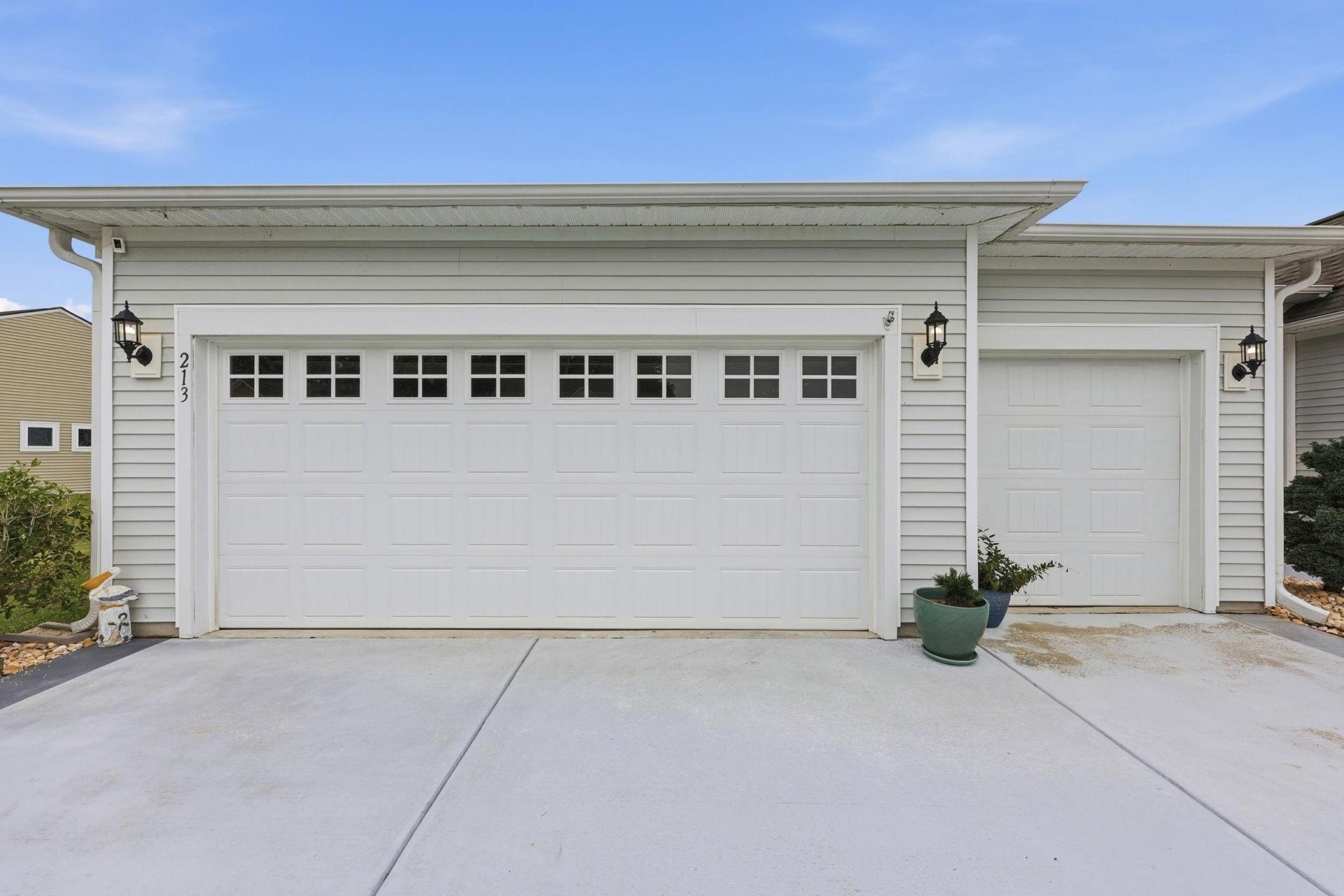 213 Three Oak Ln. Photo 7