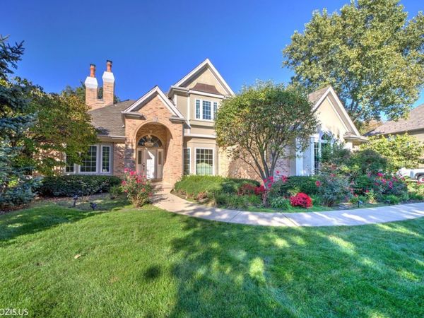 7160 BRAE Court , Gurnee, IL 60031