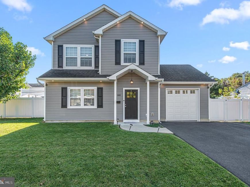 285 Magnolia Drive , Levittown, PA 19054 Main Photo