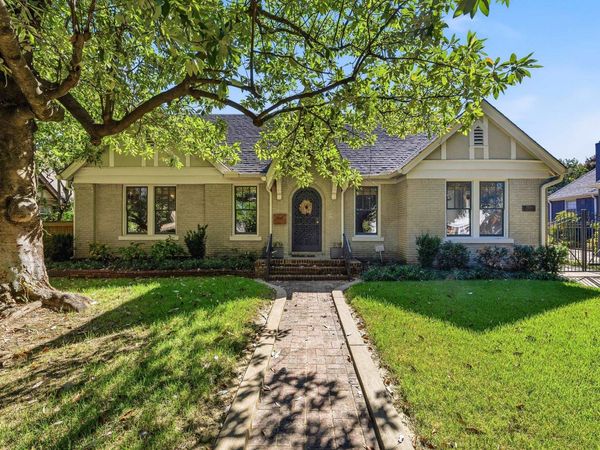1521 LINDEN AVE, Memphis, TN 38104