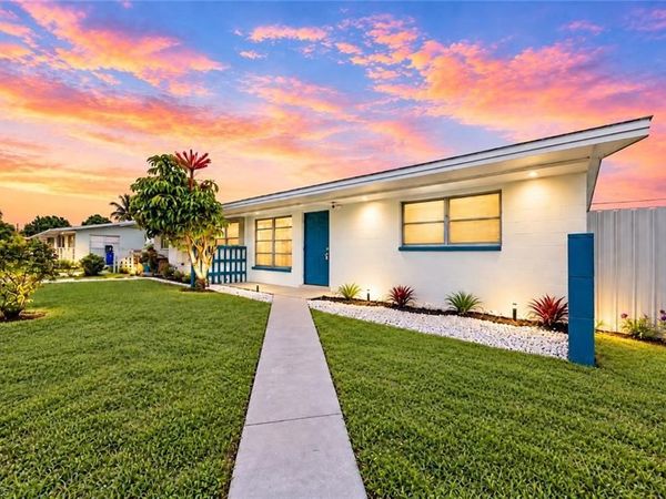 1117 Vineyard ST , LEHIGH ACRES, FL 33936