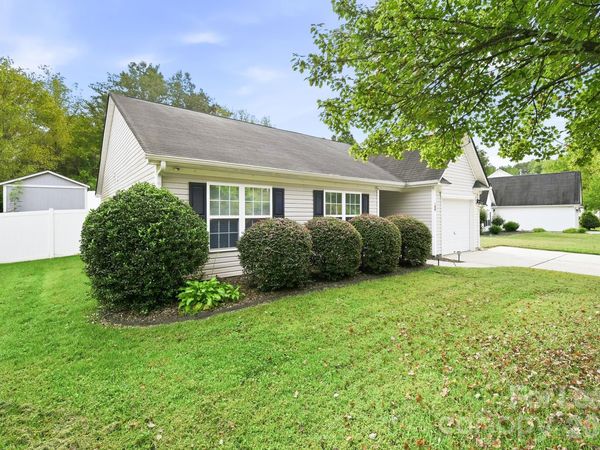 109 Whitby Drive , Mount Holly, NC 28120