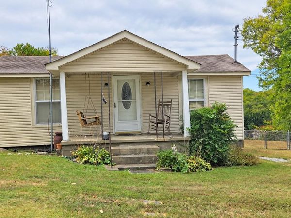 114 Eclipse St, Florence, AL 35630