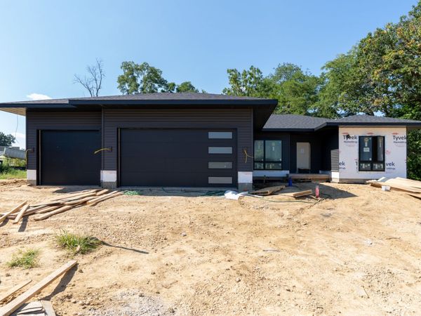7029 Ironwood Court , Bettendorf, IA 52722