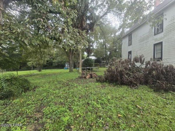 302 E Nebraska Avenue, Bonifay, FL 32425