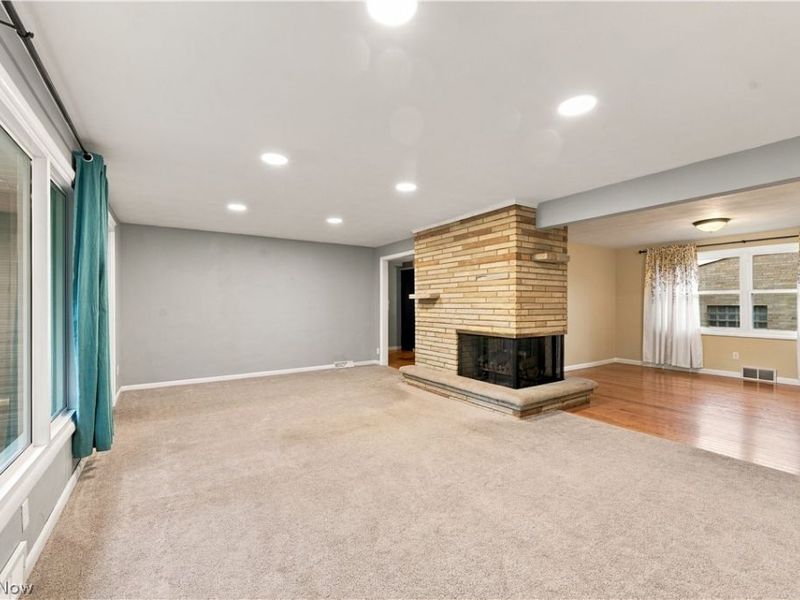 622 Summit Street SE, North Canton, OH 44720 Photo 5
