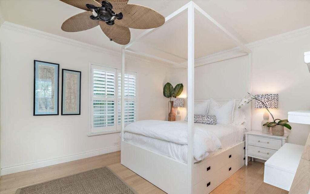 156 Peruvian Avenue, Palm Beach, FL 33480 Photo
