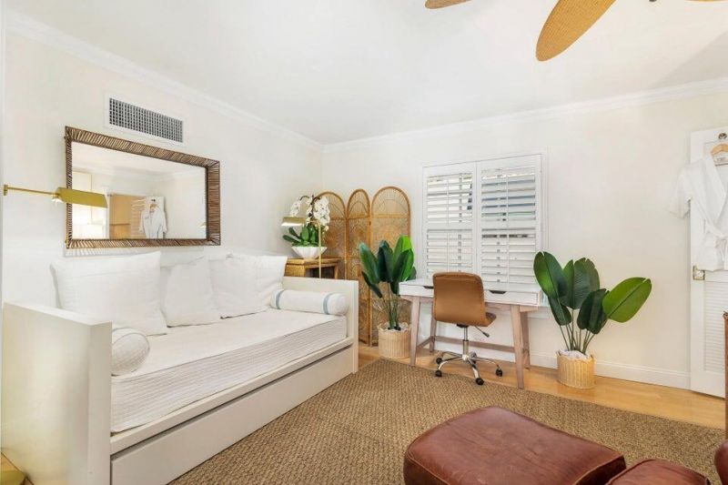 156 Peruvian Avenue, Palm Beach, FL 33480 Photo