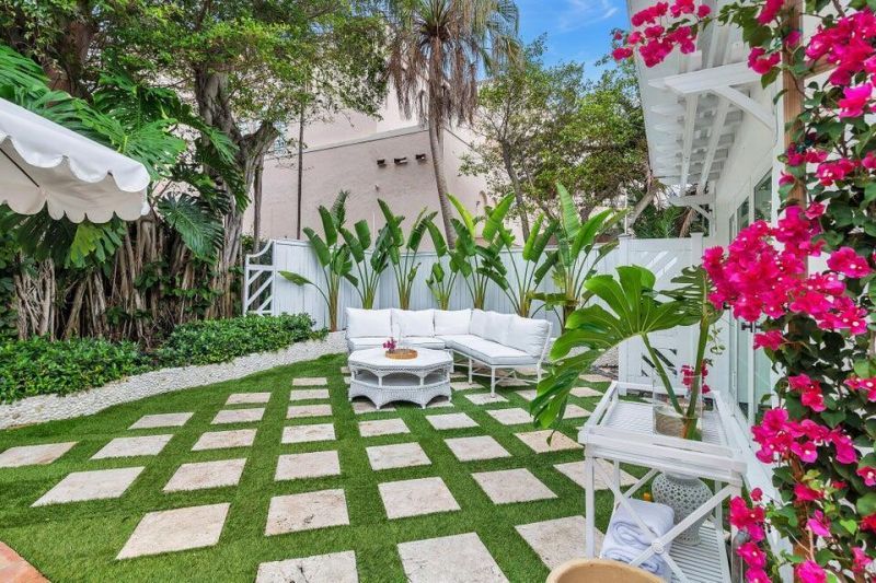 156 Peruvian Avenue, Palm Beach, FL 33480 Photo