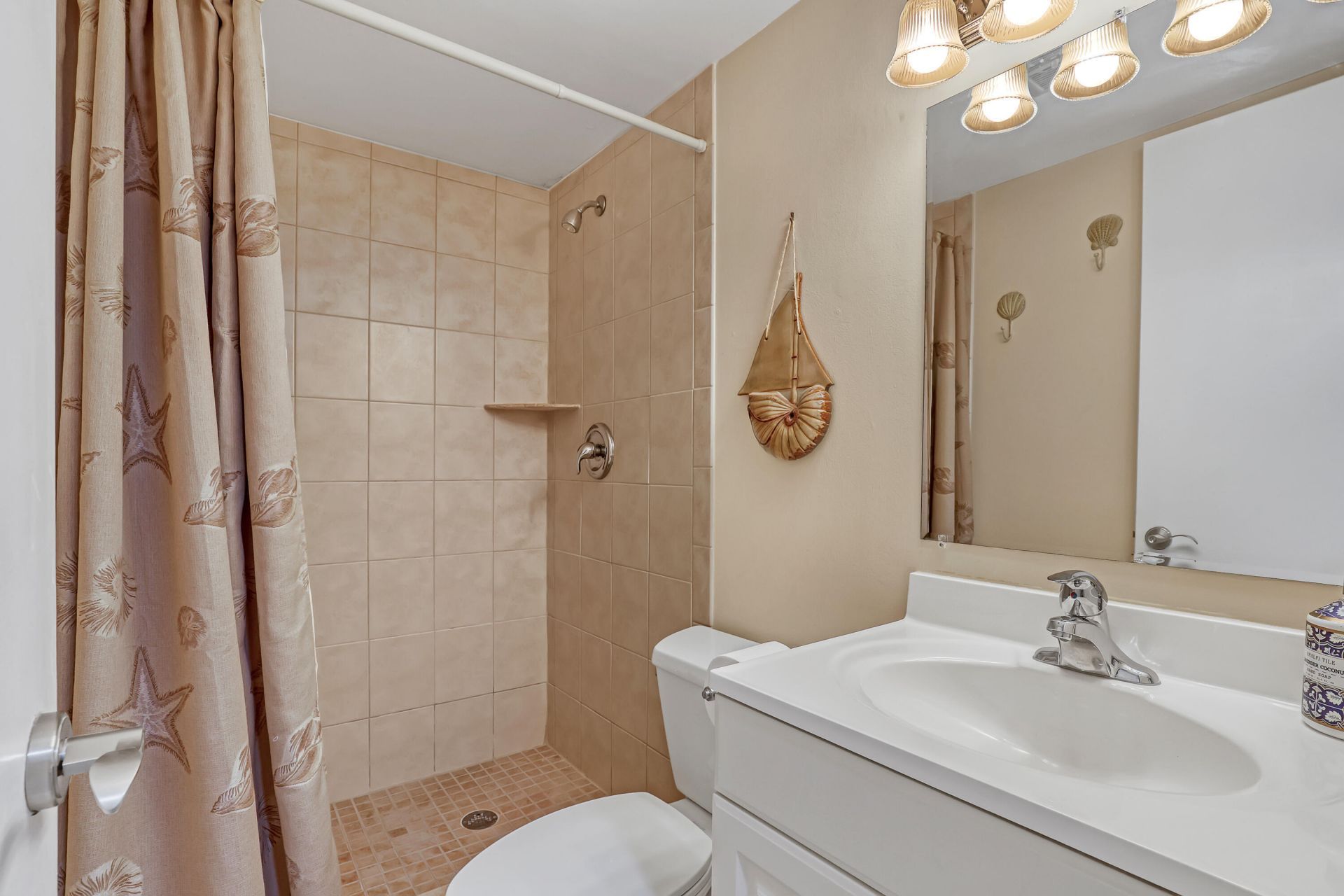 1100 Surf Road, Unit 215, Singer Island, FL 33404 Photo