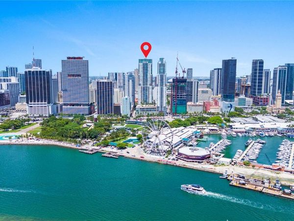 253 NE 2nd St, Unit 424, Miami, FL 33132