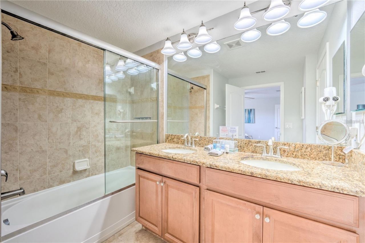 8961 Bismarck Palm Rd , Kissimmee, FL 34747 Photo