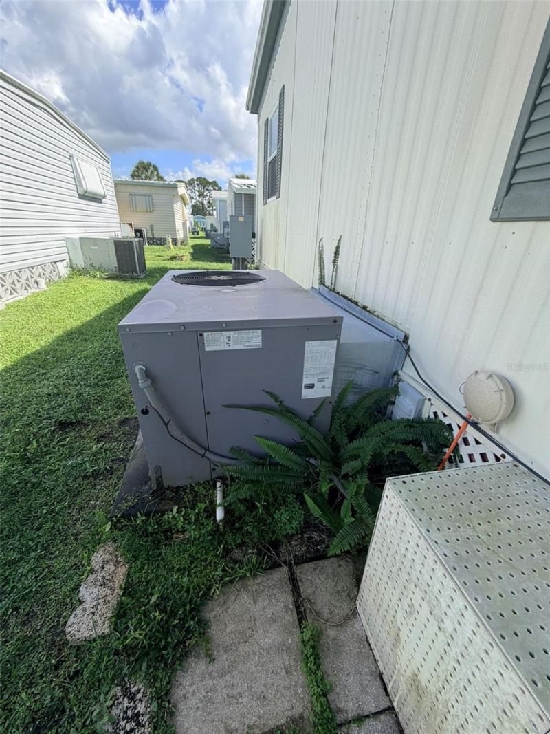 2253 Piazza Drive , Sarasota, FL 34238 Photo