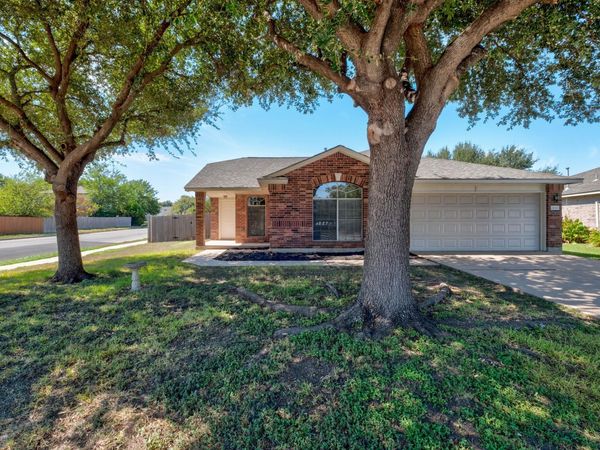 2666 Bradley LN , Round Rock, TX 78664