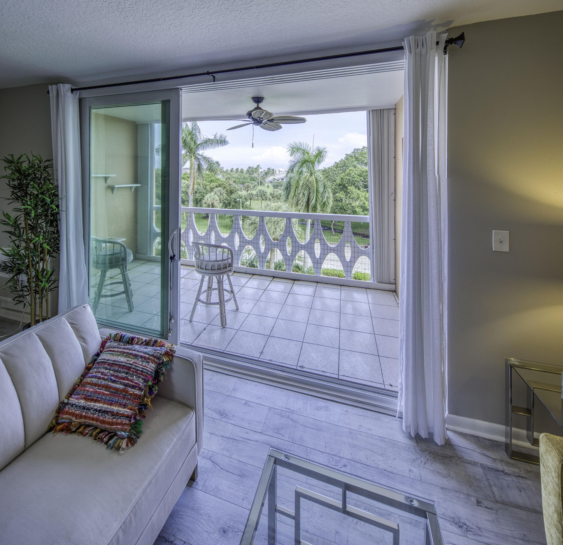 15 S Golfview Road, Unit 505, Lake Worth Beach, FL 33460 Photo