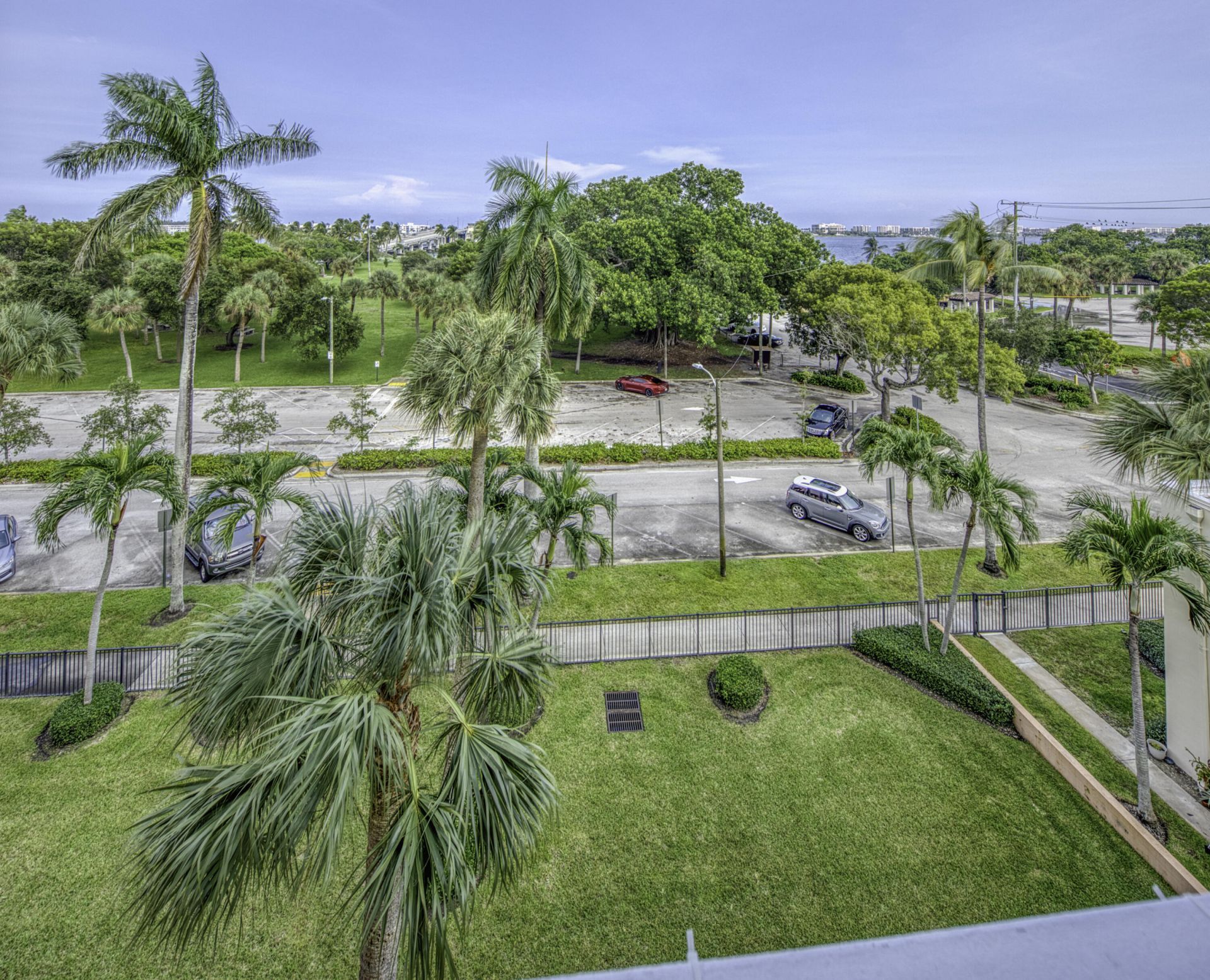 15 S Golfview Road, Unit 505, Lake Worth Beach, FL 33460 Photo
