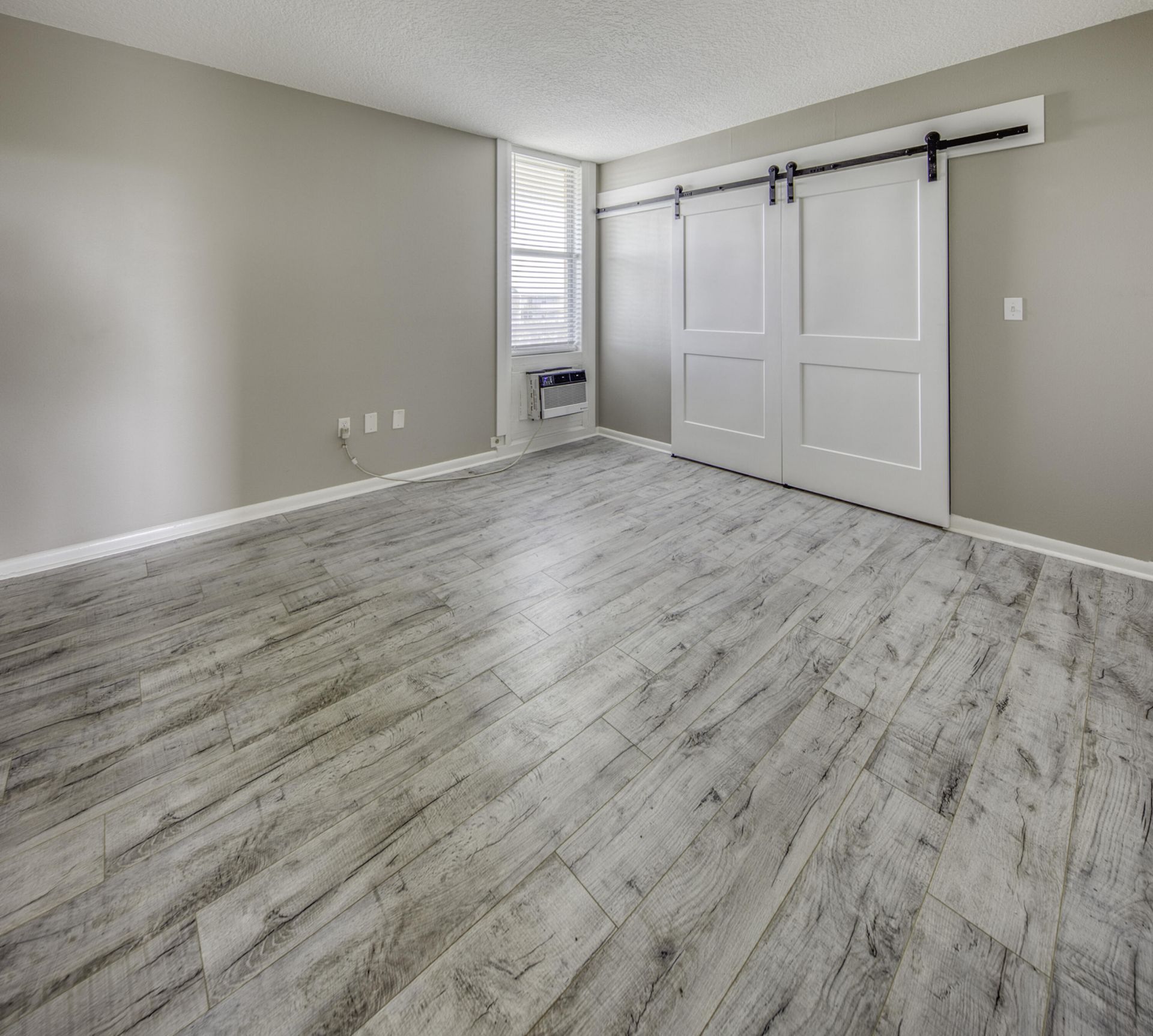 15 S Golfview Road, Unit 505, Lake Worth Beach, FL 33460 Photo