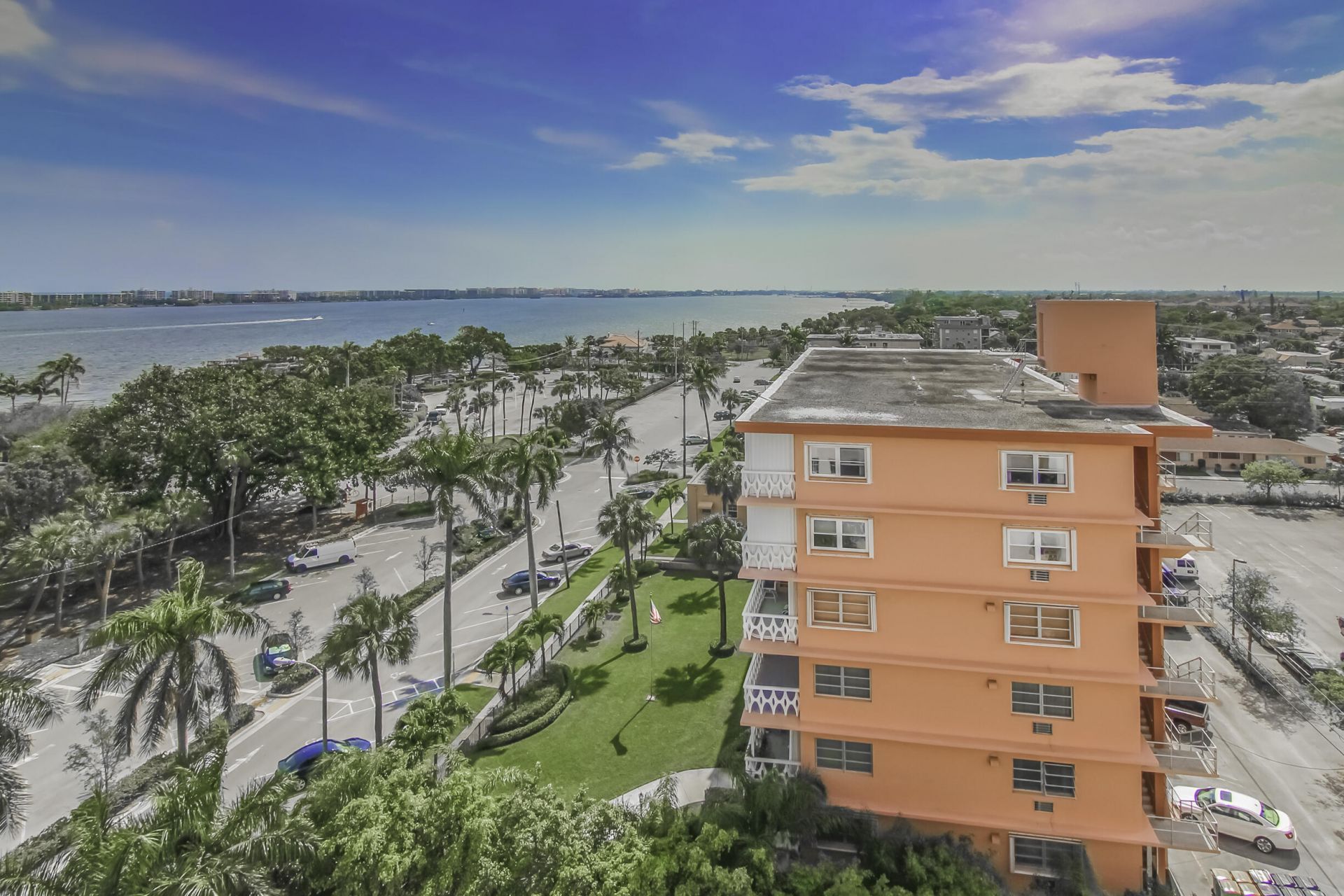 15 S Golfview Road, Unit 505, Lake Worth Beach, FL 33460 Photo