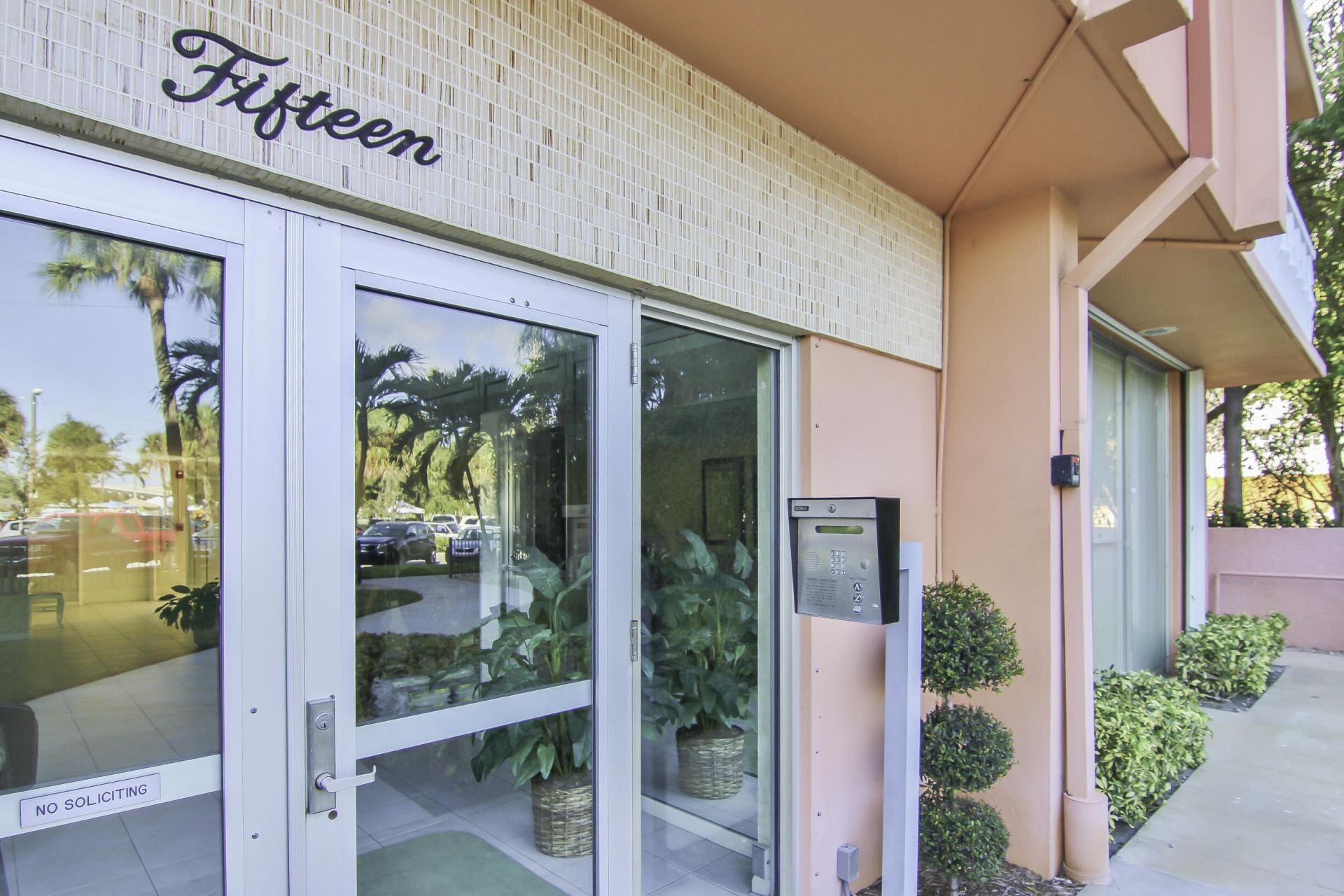15 S Golfview Road, Unit 505, Lake Worth Beach, FL 33460 Photo