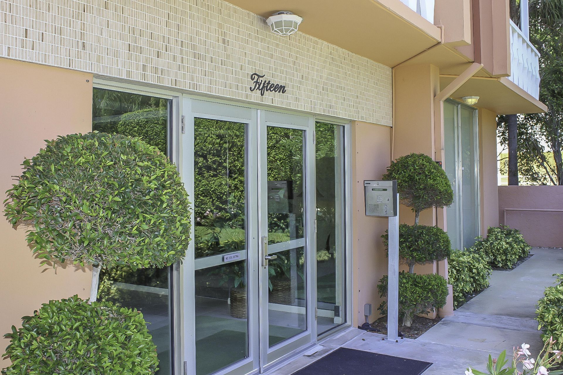 15 S Golfview Road, Unit 505, Lake Worth Beach, FL 33460 Photo
