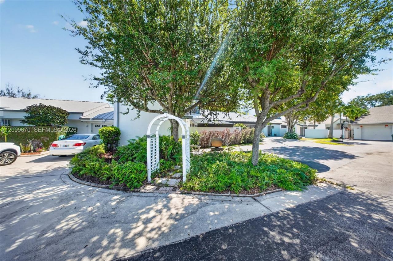20304 SW 85th Ave, Cutler Bay, FL 33189 Photo