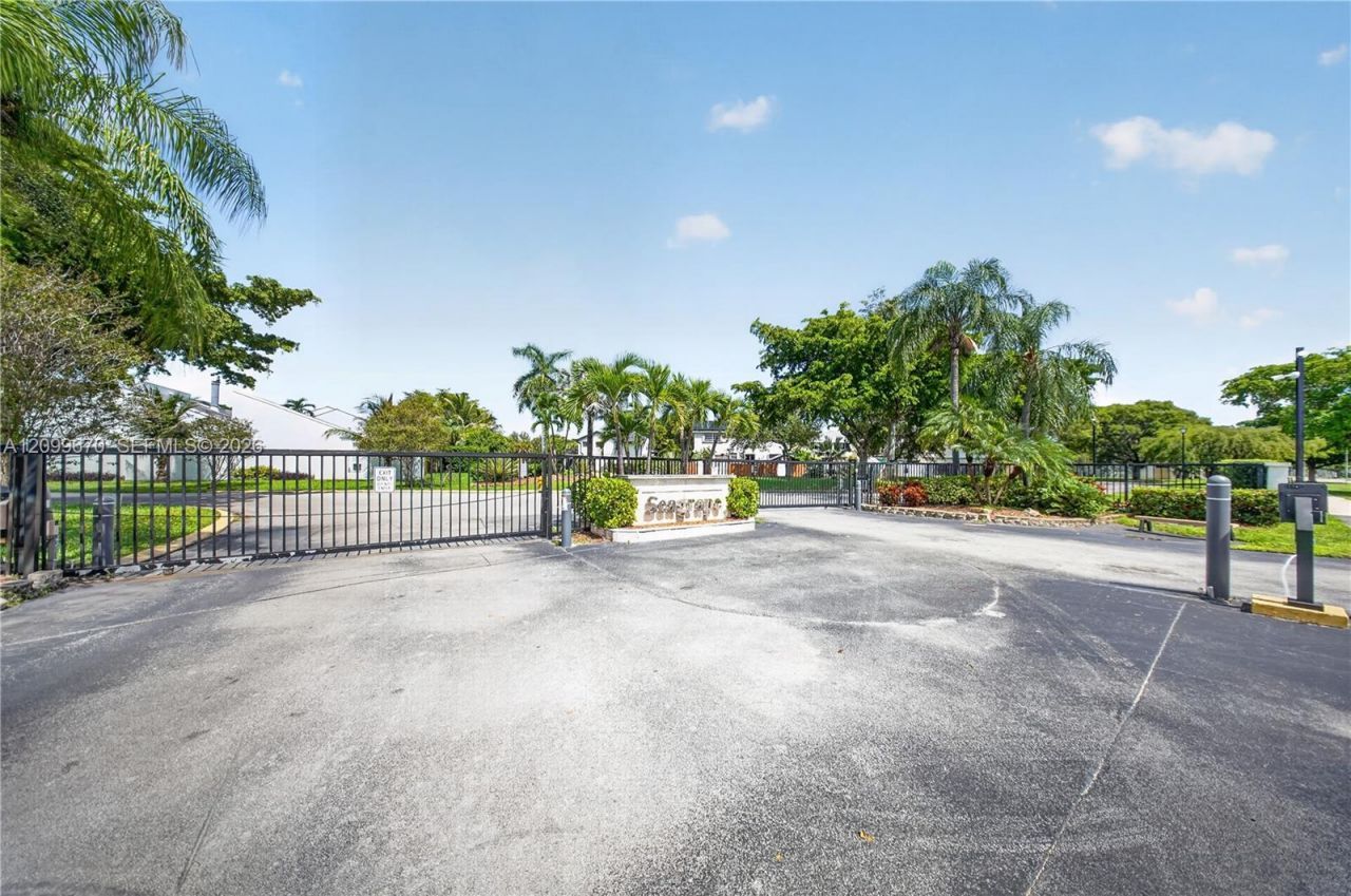 20304 SW 85th Ave, Cutler Bay, FL 33189 Photo