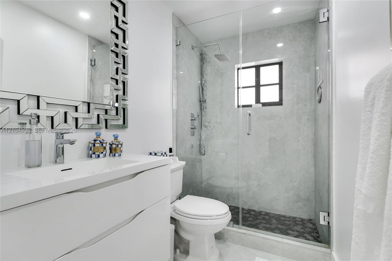 21244 Harbor Way, Unit 211-21, Aventura, FL 33180 Photo