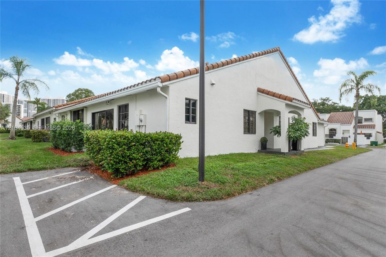 21244 Harbor Way, Unit 211-21, Aventura, FL 33180 Photo