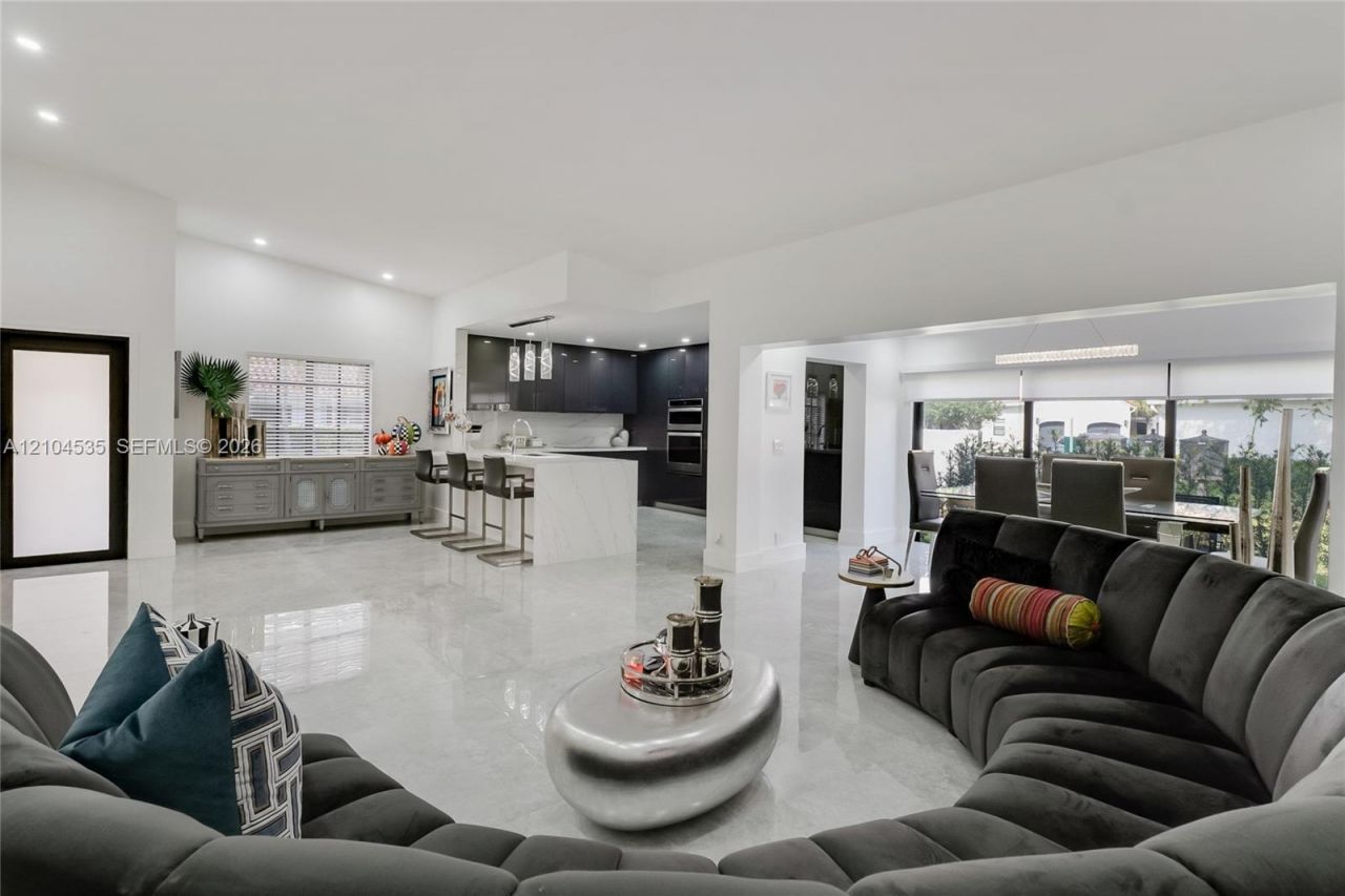 21244 Harbor Way, Unit 211-21, Aventura, FL 33180 Photo