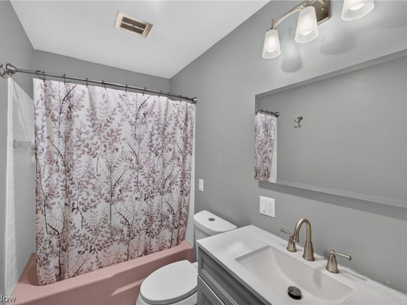 12377 Weygandt Street NW, North Lawrence, OH 44614 Photo 14