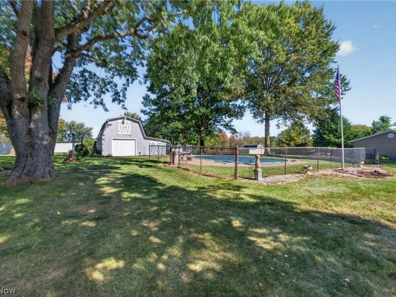 12377 Weygandt Street NW, North Lawrence, OH 44614 Photo 33