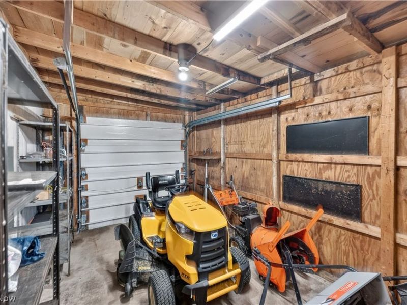 12377 Weygandt Street NW, North Lawrence, OH 44614 Photo 38