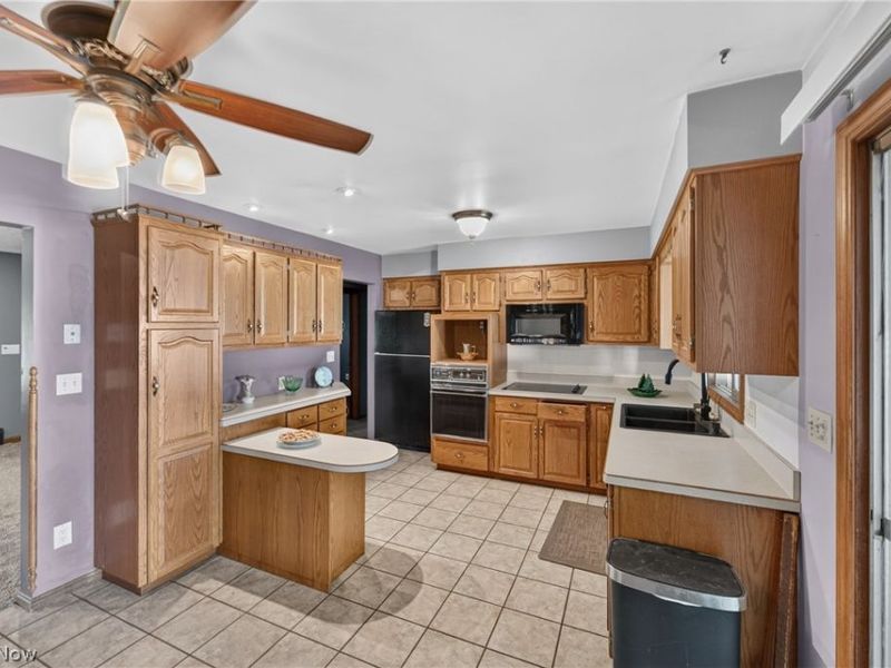 12377 Weygandt Street NW, North Lawrence, OH 44614 Photo 6