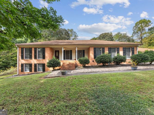 2570 Benton Drive, Jonesboro, GA 30236