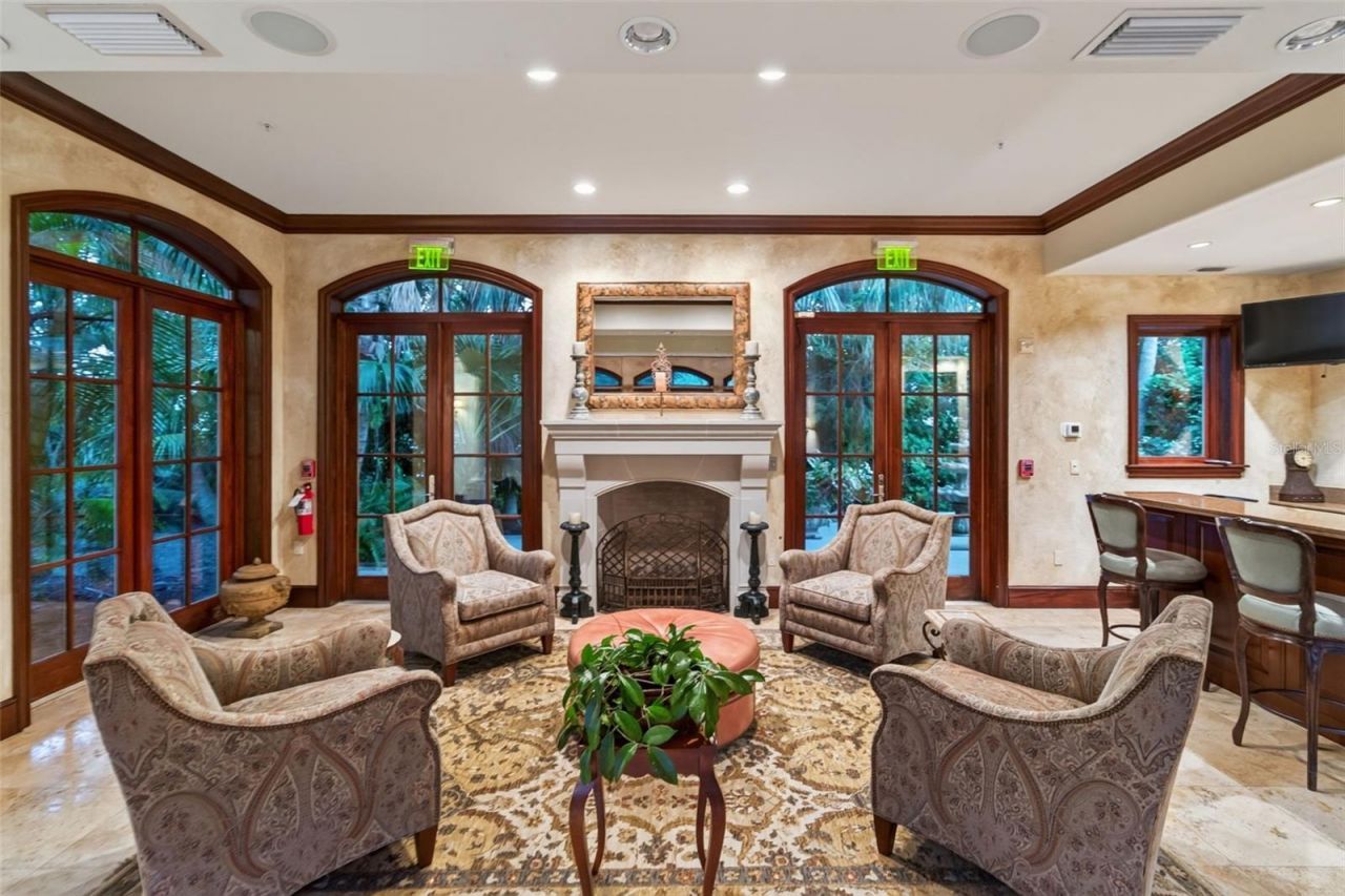 2151 Gulf Of Mexico Drive, Unit 4, Longboat Key, FL 34228 Photo