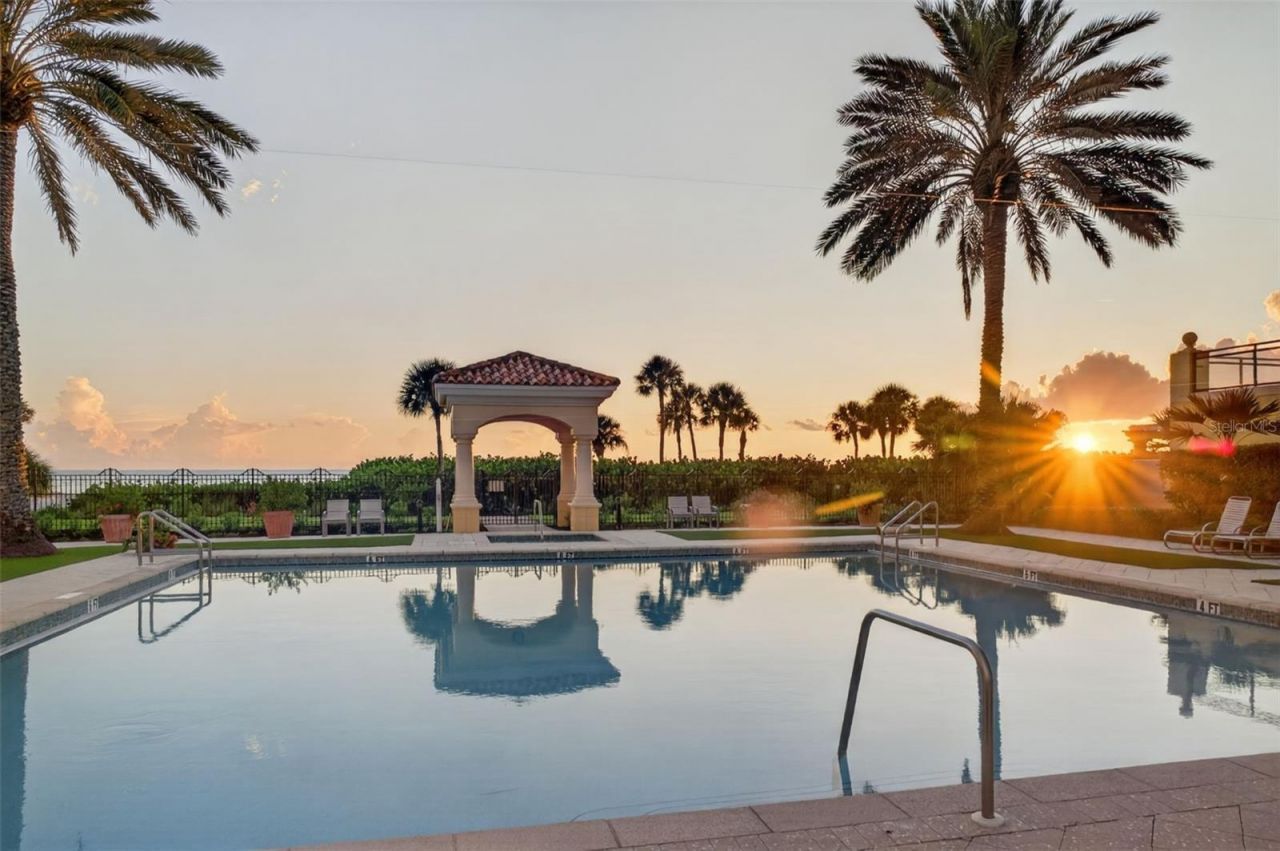 2151 Gulf Of Mexico Drive, Unit 4, Longboat Key, FL 34228 Photo
