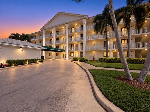 6133 BALBOA, Unit 405, Boca Raton, FL 33433