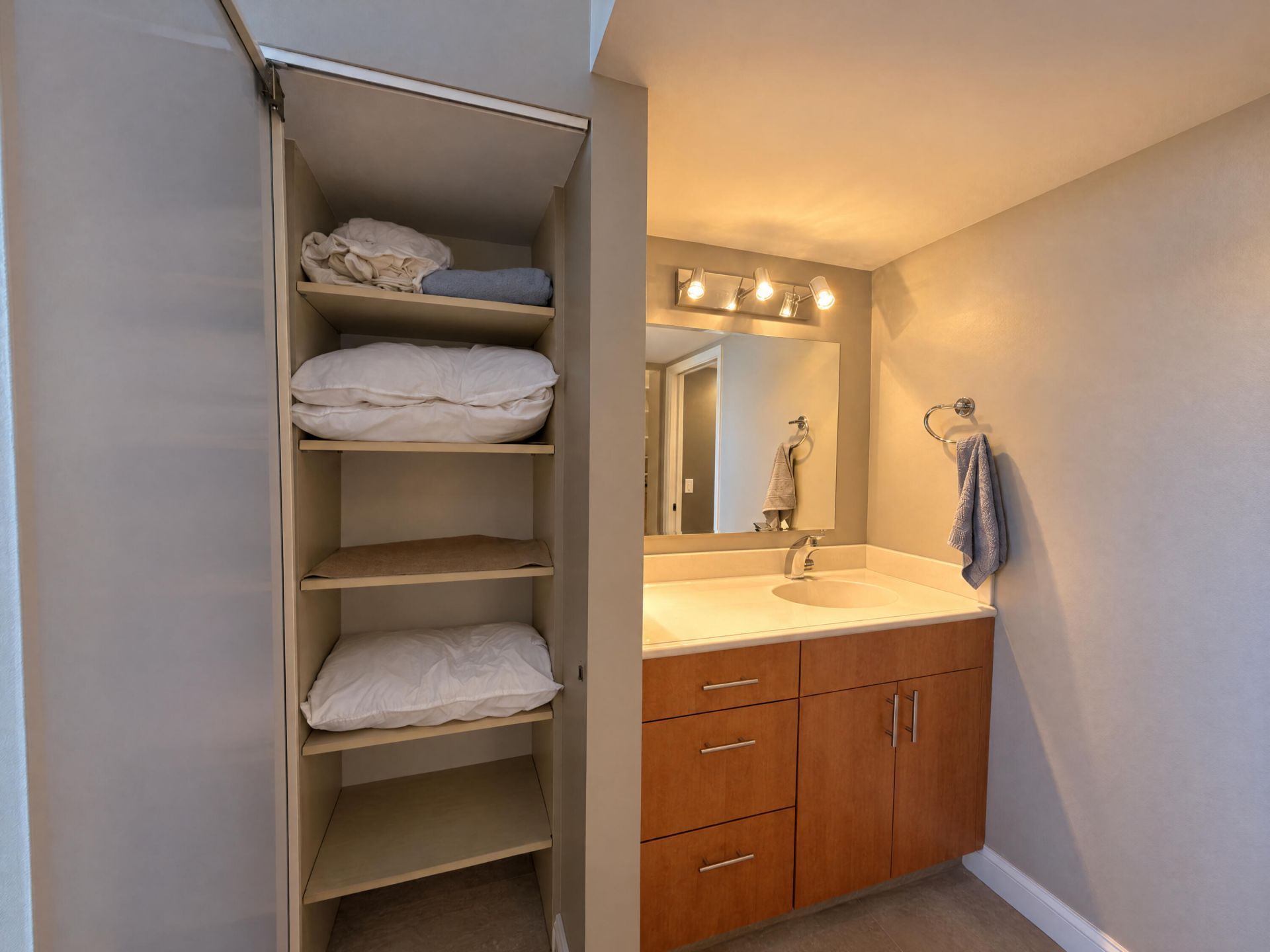 6133 Balboa, Unit 405, Boca Raton, FL 33433 Photo