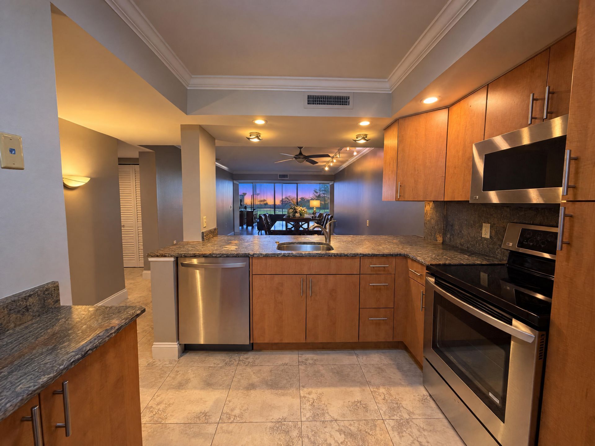 6133 Balboa, Unit 405, Boca Raton, FL 33433 Photo