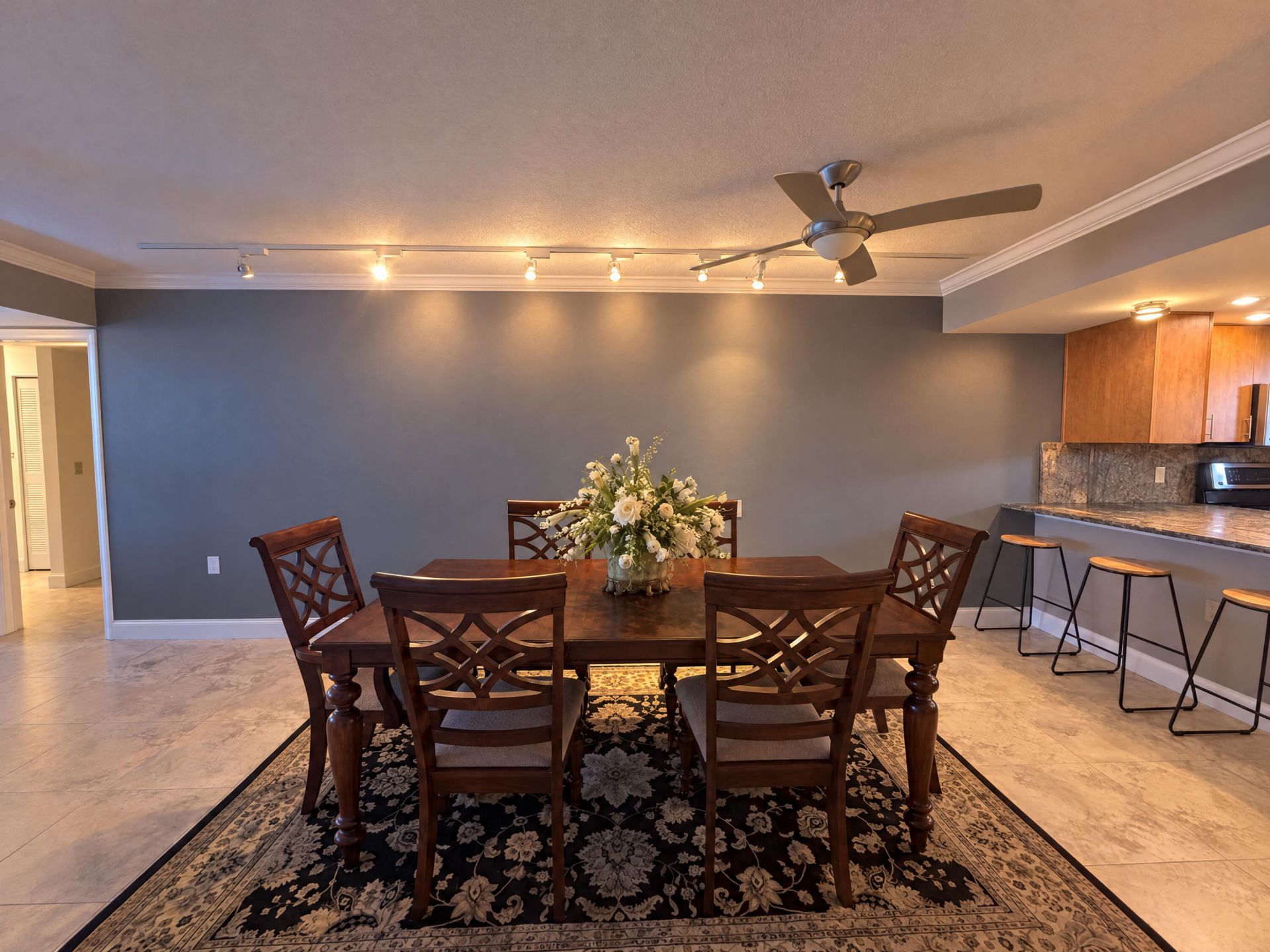 6133 Balboa, Unit 405, Boca Raton, FL 33433 Photo