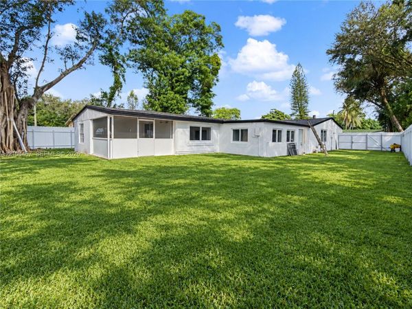 6208 SW 26th St , Miramar, FL 33023