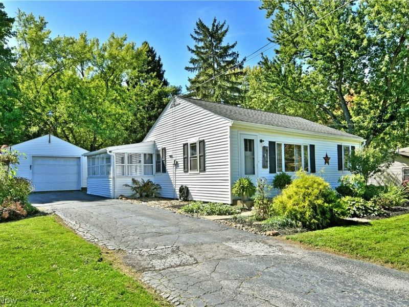 2422 Wilson Sharpsville Road, Cortland, OH 44410 Photo 3