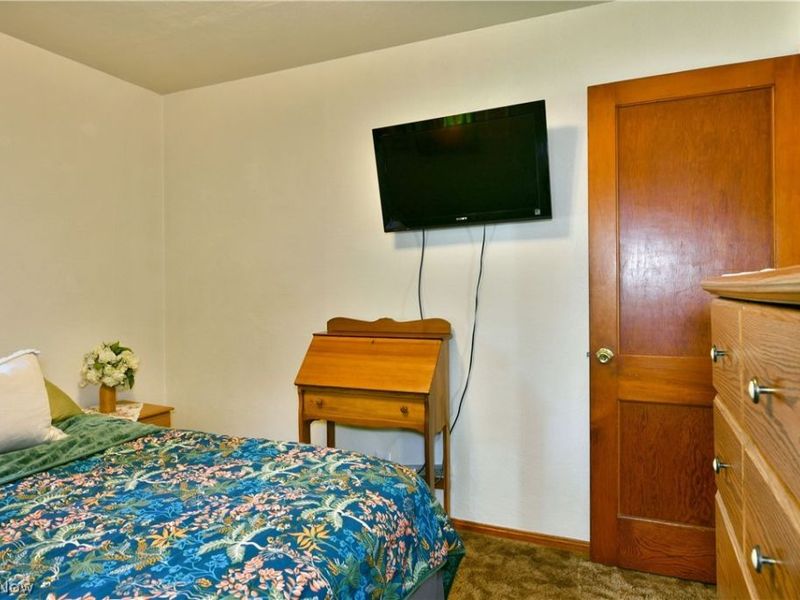 2422 Wilson Sharpsville Road, Cortland, OH 44410 Photo 34