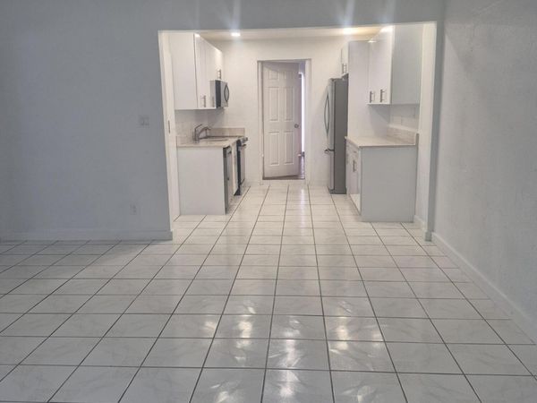 432 FOREST HILL Boulevard, West Palm Beach, FL 33405