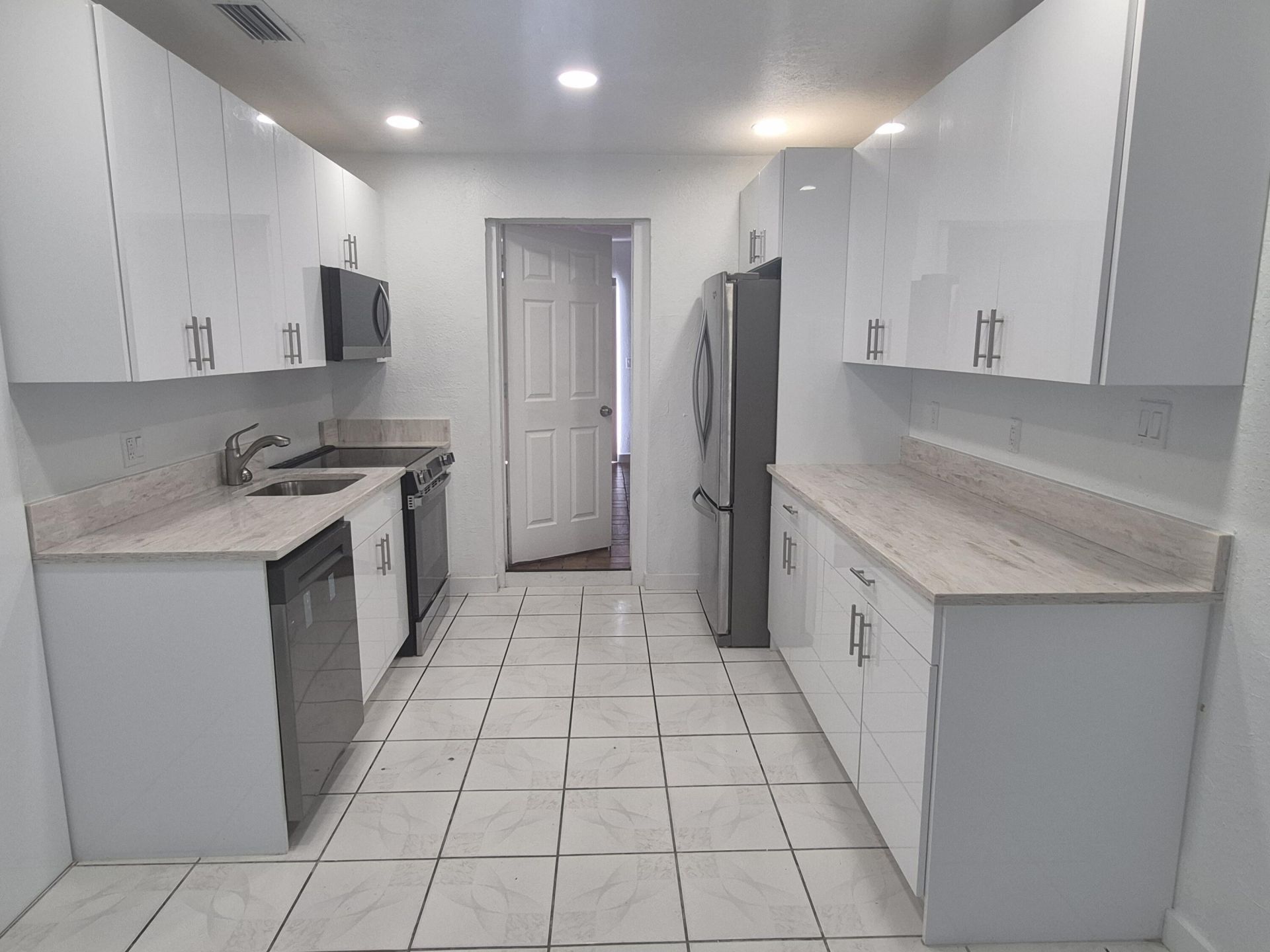 432 Forest Hill Boulevard, West Palm Beach, FL 33405 Photo